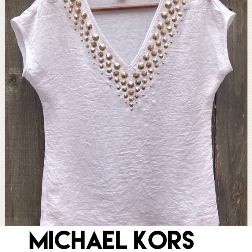 🤩NWOT Michael Kors White Top with Gold Studs